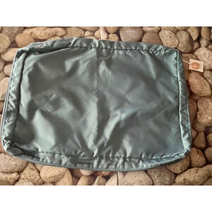 NWT Travel Packing Bag